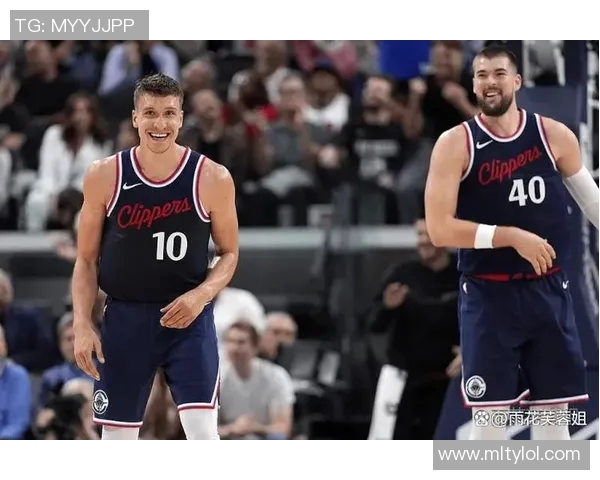 小卡再创佳绩本赛季第11次得分30快船战绩稳居前列8胜3负 小卡再创佳绩本赛季第11次得分30快船战绩稳居前列8胜3负